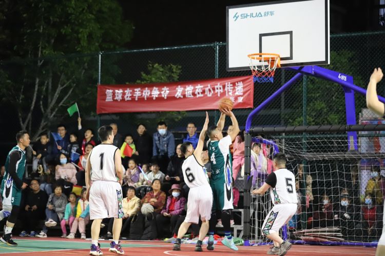 的出席不
